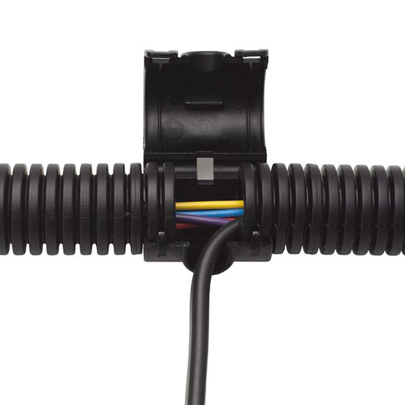 Hinged Manifolds